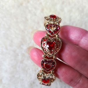 Bracelet Gold with Red crystal hearts